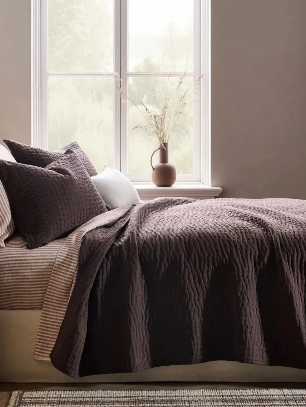 Quince European Linen Cotton Stitch Quilt - Espresso